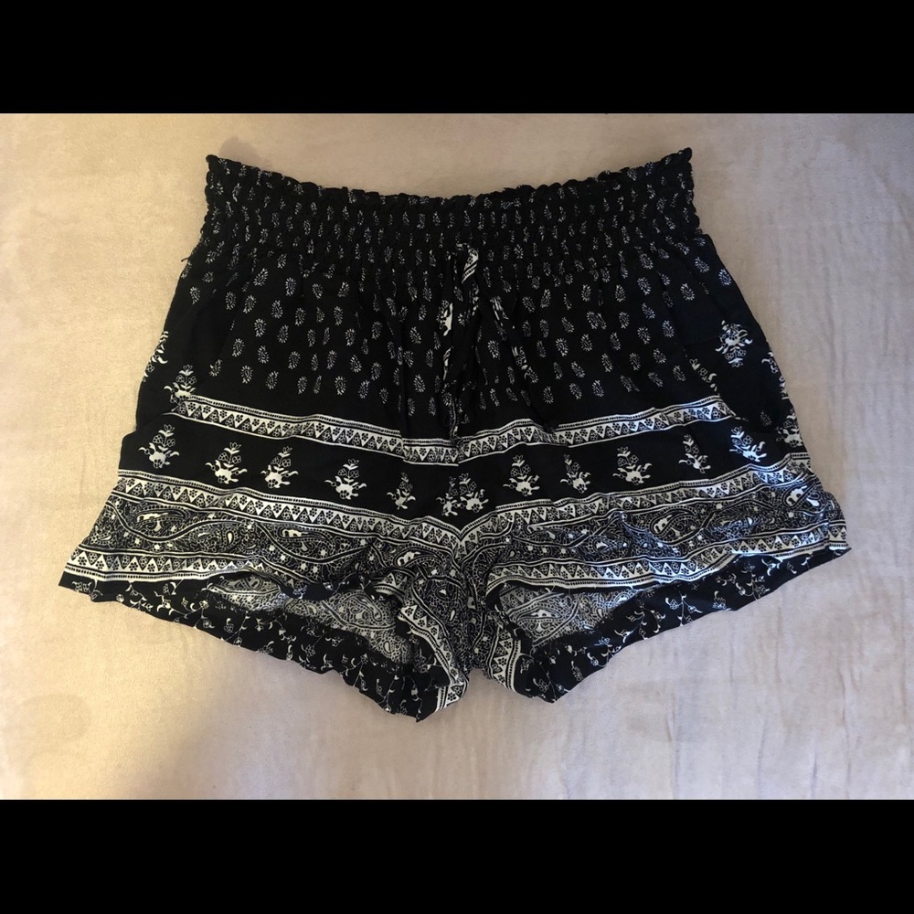 Bohemian black shorts (size medium)